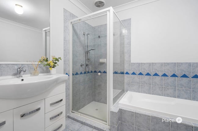 Bathroom condition report for a Calamvale rental property